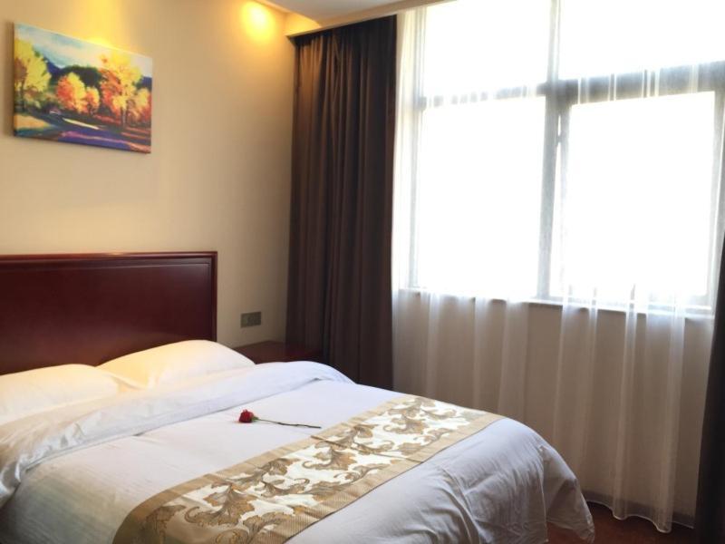 GreenTree Inn HeNan HeBi HengShan Road Business Hotel Buitenkant foto